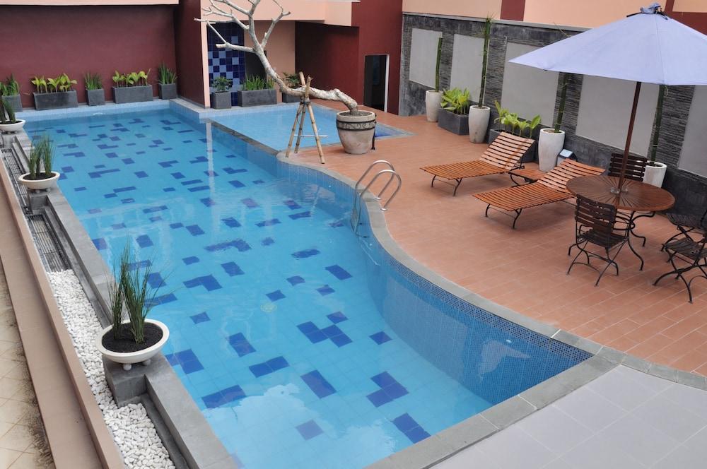 Abadi Hotel Malioboro Yogyakarta By Tritama Hospitality Exterior photo