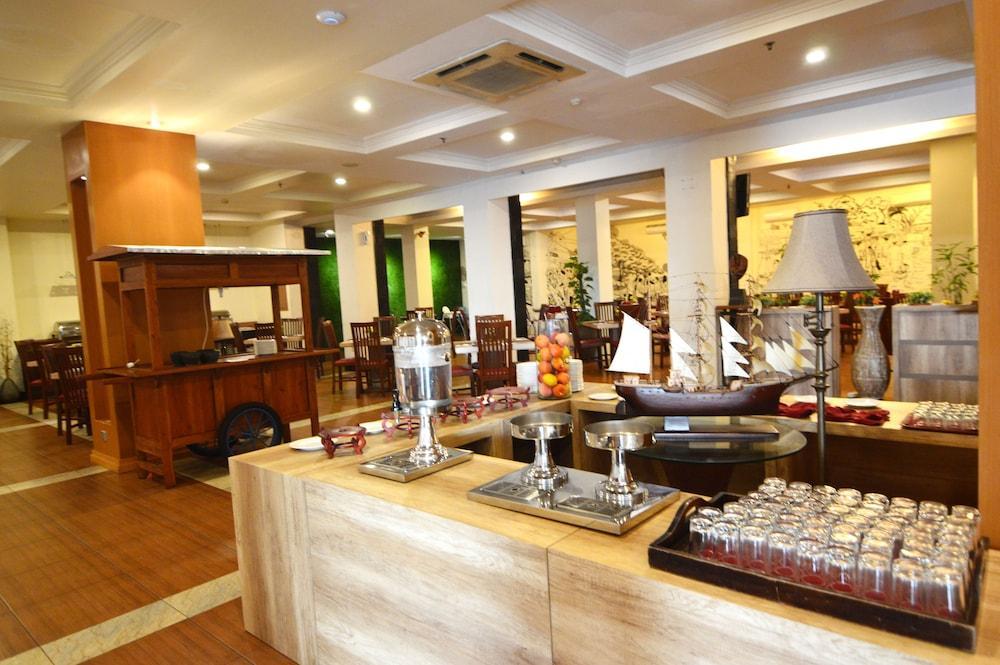 Abadi Hotel Malioboro Yogyakarta By Tritama Hospitality Exterior photo