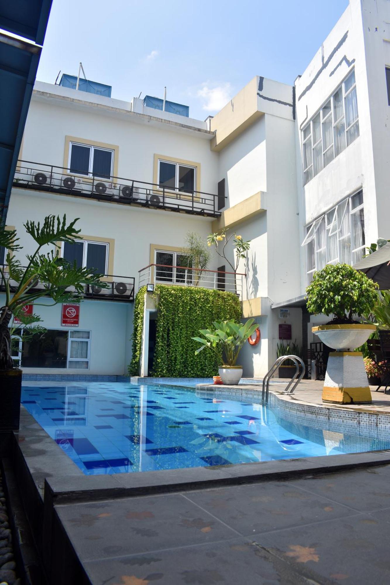 Abadi Hotel Malioboro Yogyakarta By Tritama Hospitality Exterior photo