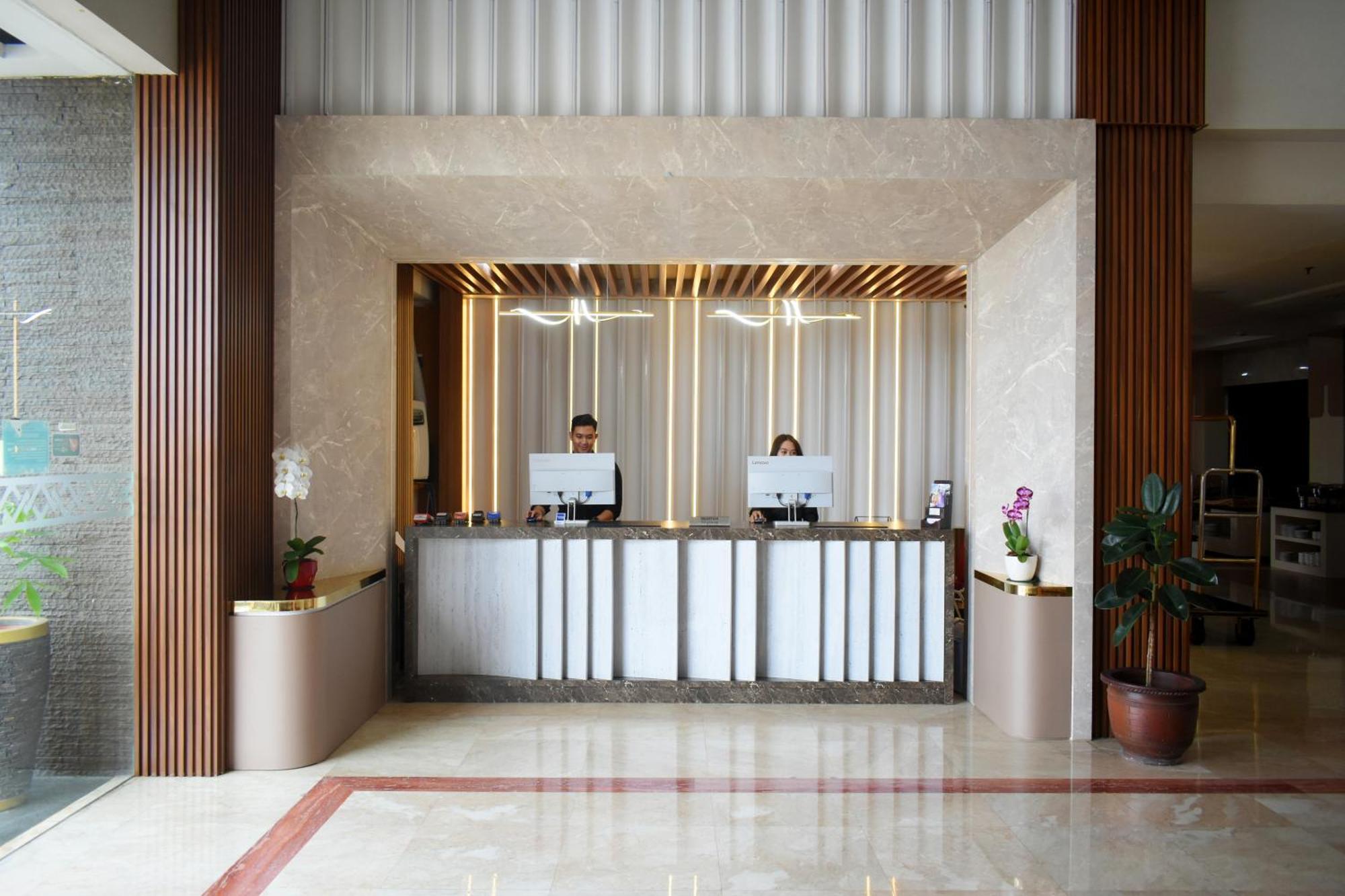 Abadi Hotel Malioboro Yogyakarta By Tritama Hospitality Exterior photo