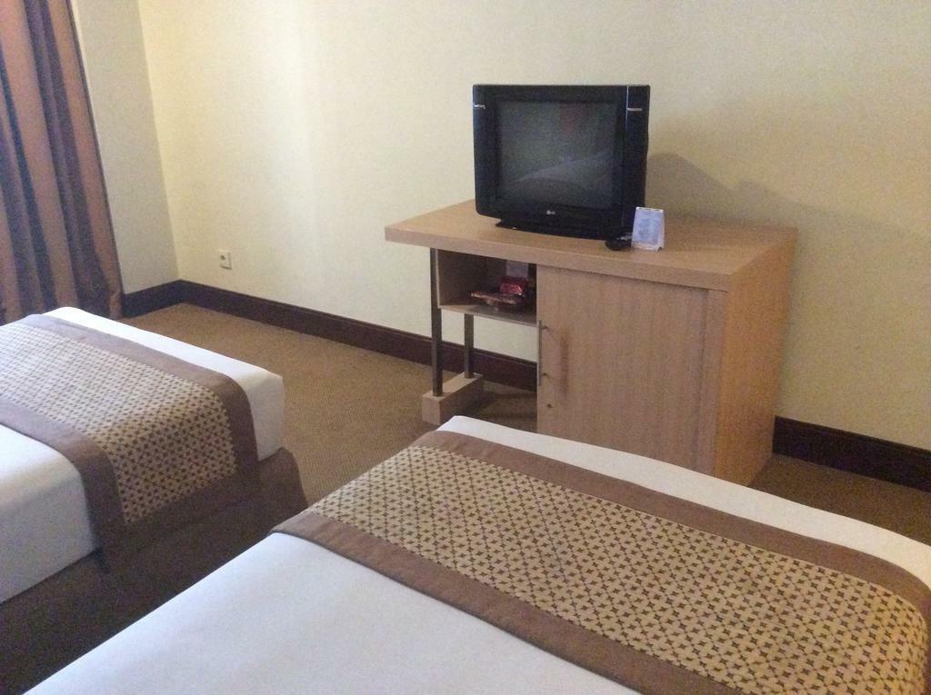 Abadi Hotel Malioboro Yogyakarta By Tritama Hospitality Exterior photo