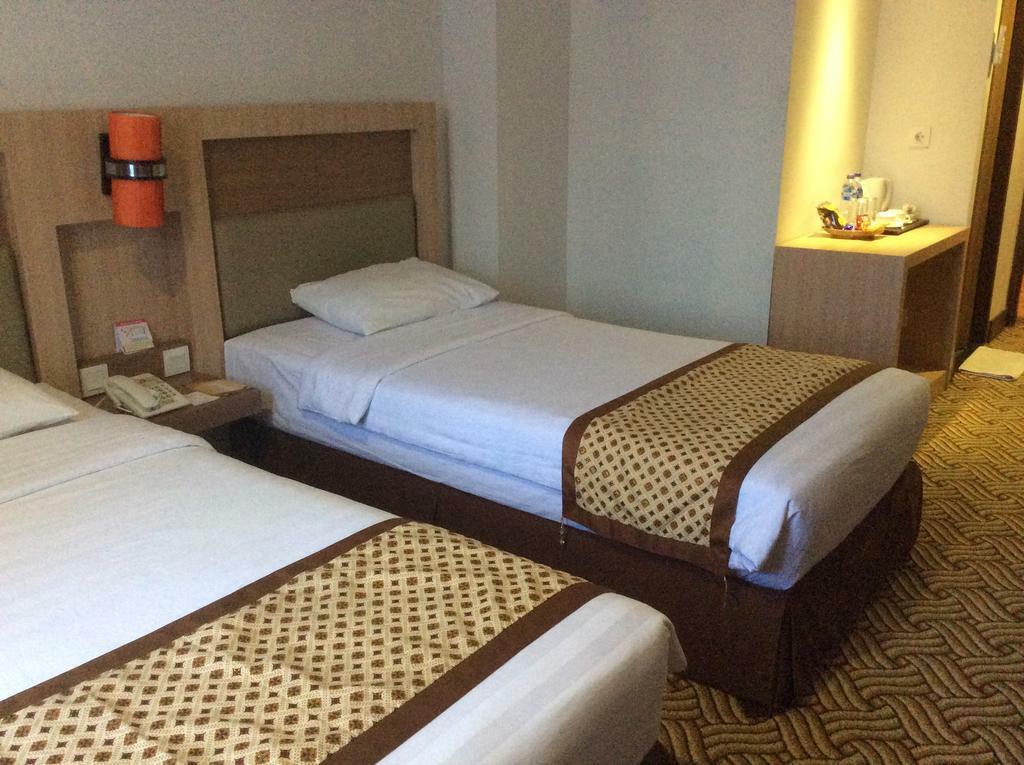 Abadi Hotel Malioboro Yogyakarta By Tritama Hospitality Exterior photo